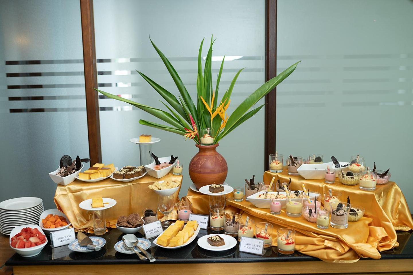 Good Wood Airport Hotel Katunayaka Ngoại thất bức ảnh